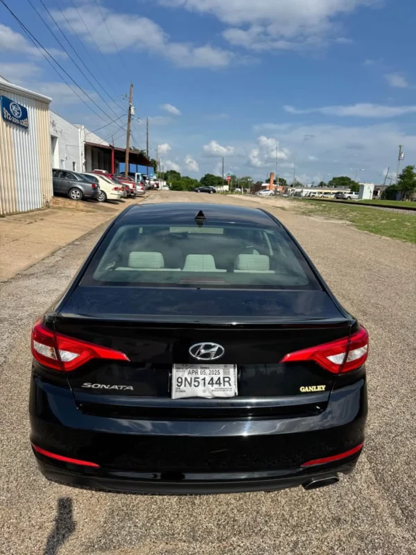
								Hyundai sonata 2.4L 2016 full									
