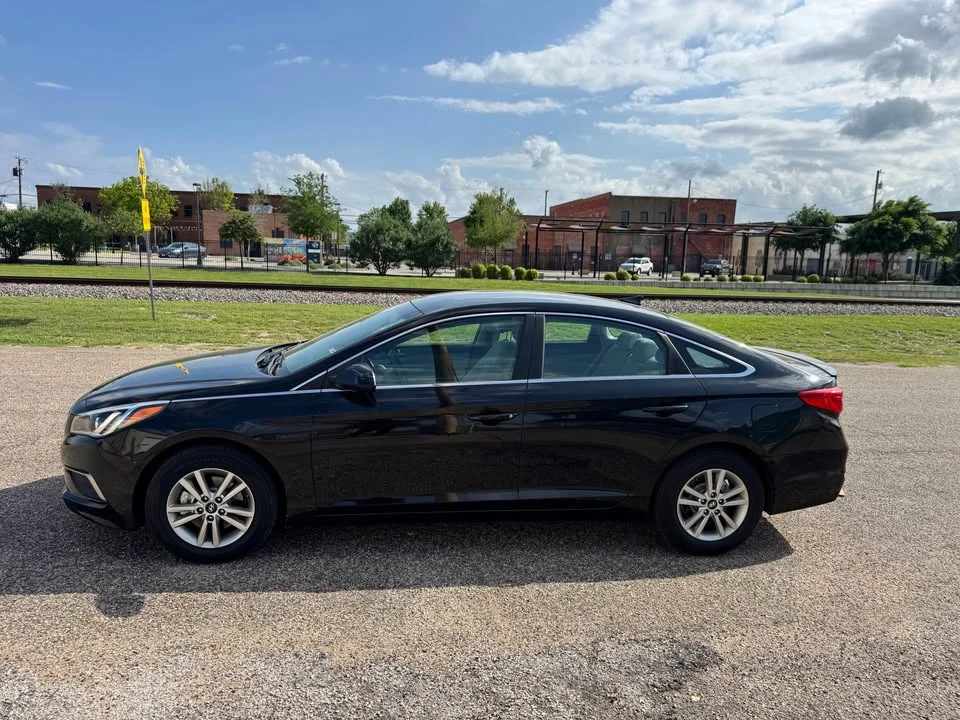 
								Hyundai sonata 2.4L 2016 full									