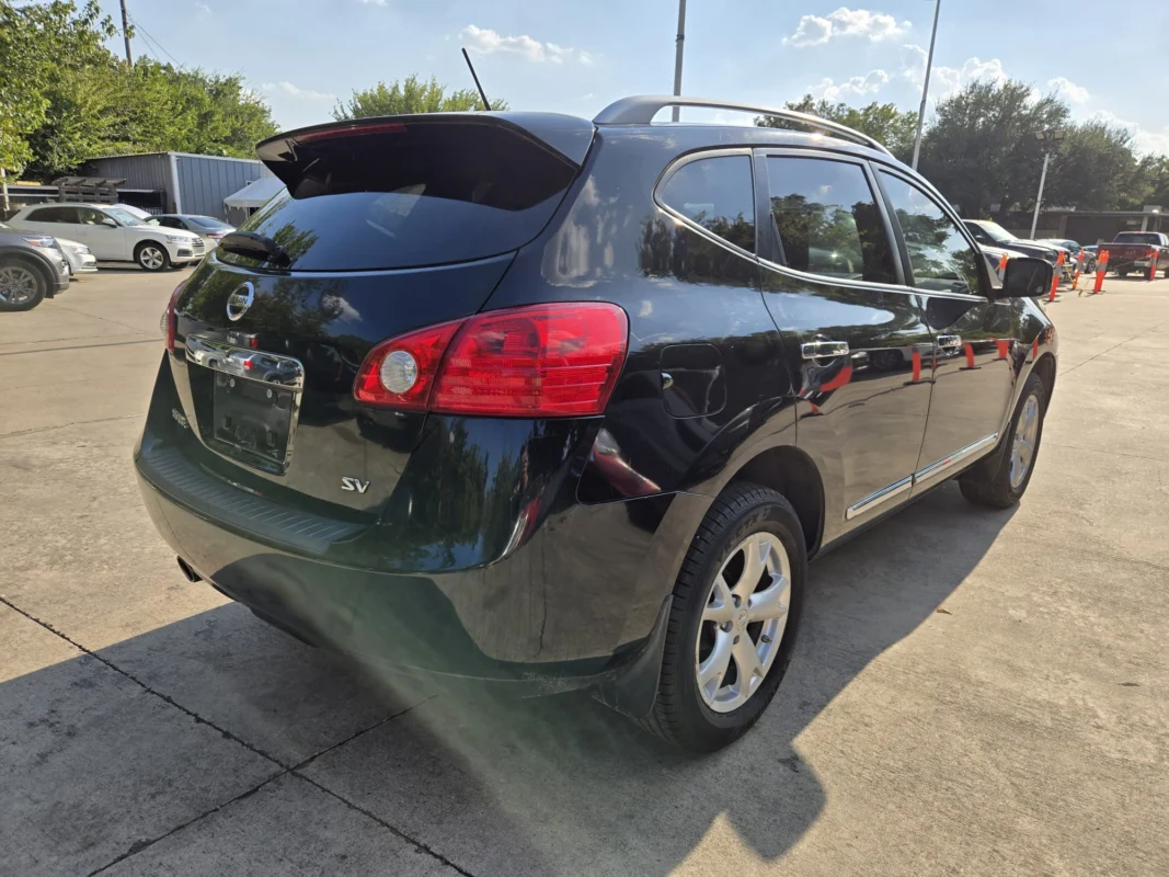 
								Nissan Rogue 2.5L full									