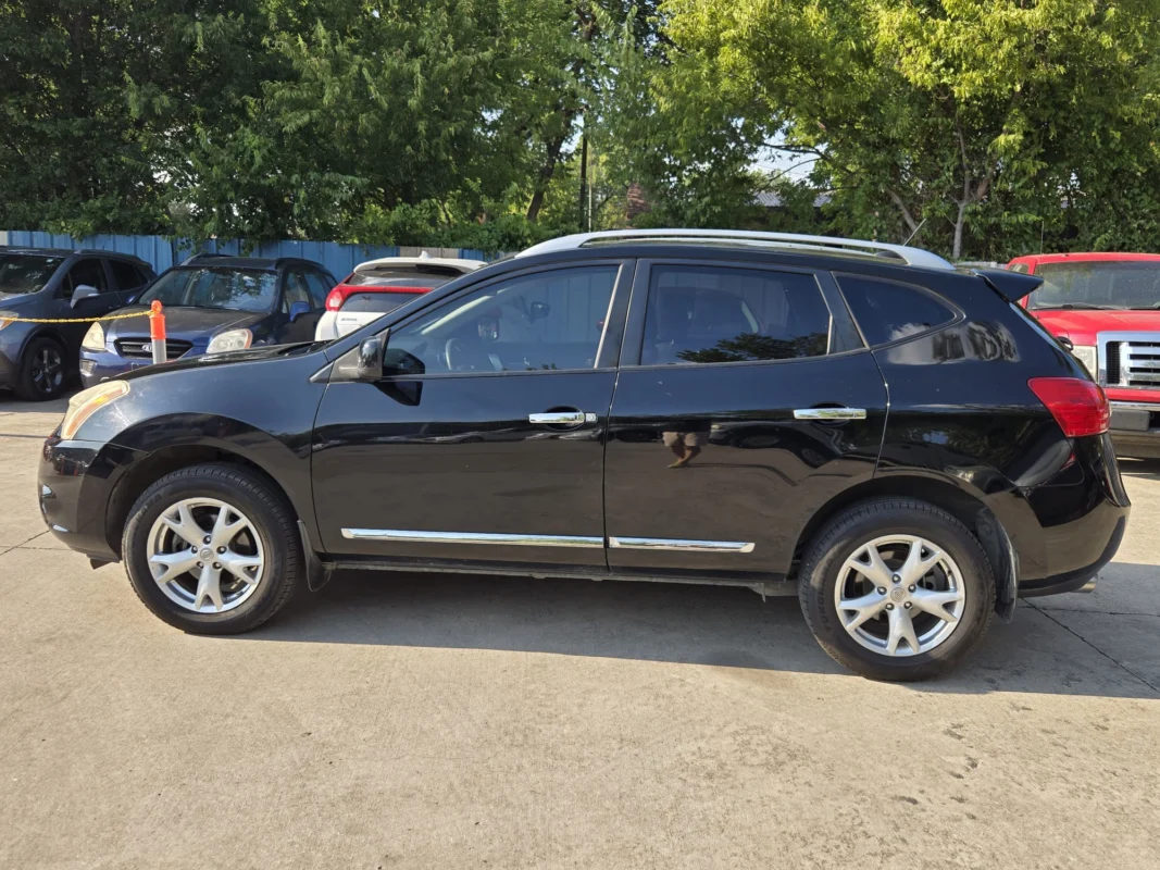 
								Nissan Rogue 2.5L full									