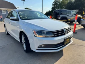 Volkswagen Jetta SE Sedan 1.8L Turbo