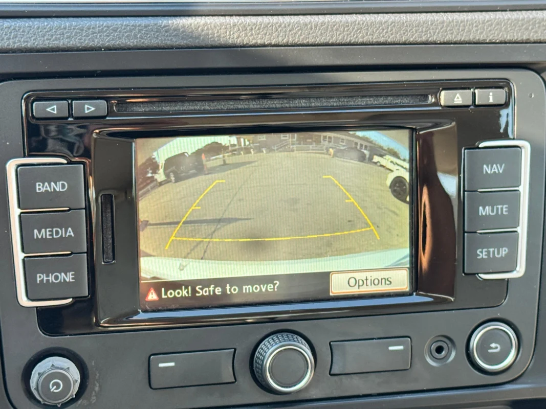 
								Volkswagen Jetta SE Sedan 1.8L Turbo full									