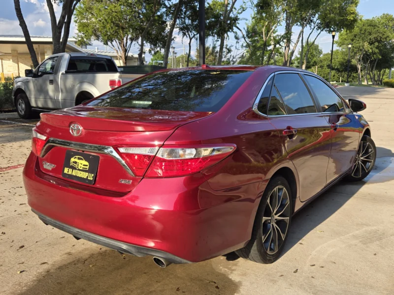 
								TOYOTA CAMRY XSE 2017 full									